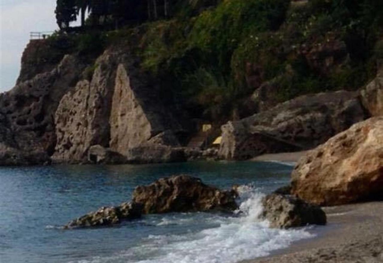 Valparaiso - Burriana Beach Nerja Exteriér fotografie